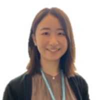 井上 日南子 氏