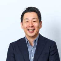 石原 亨 氏